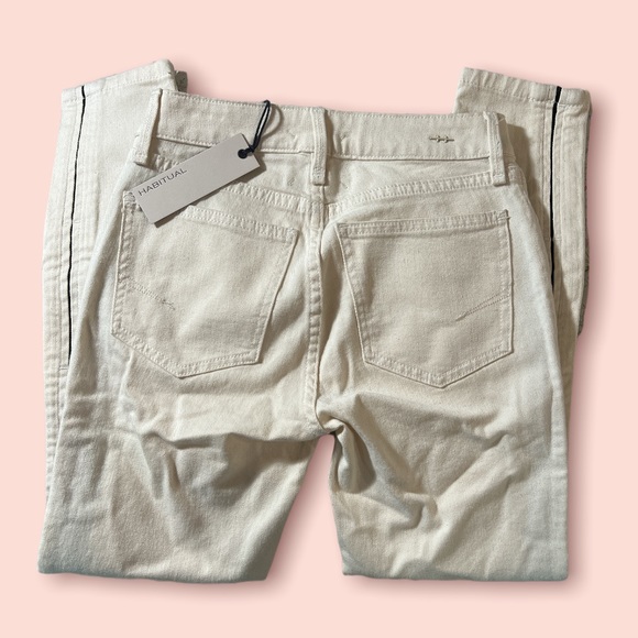 Habitual Jeans- Marina in Natural (size 24) - Picture 3 of 6